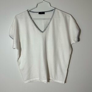 Tahari V Neck blouse 
Size S